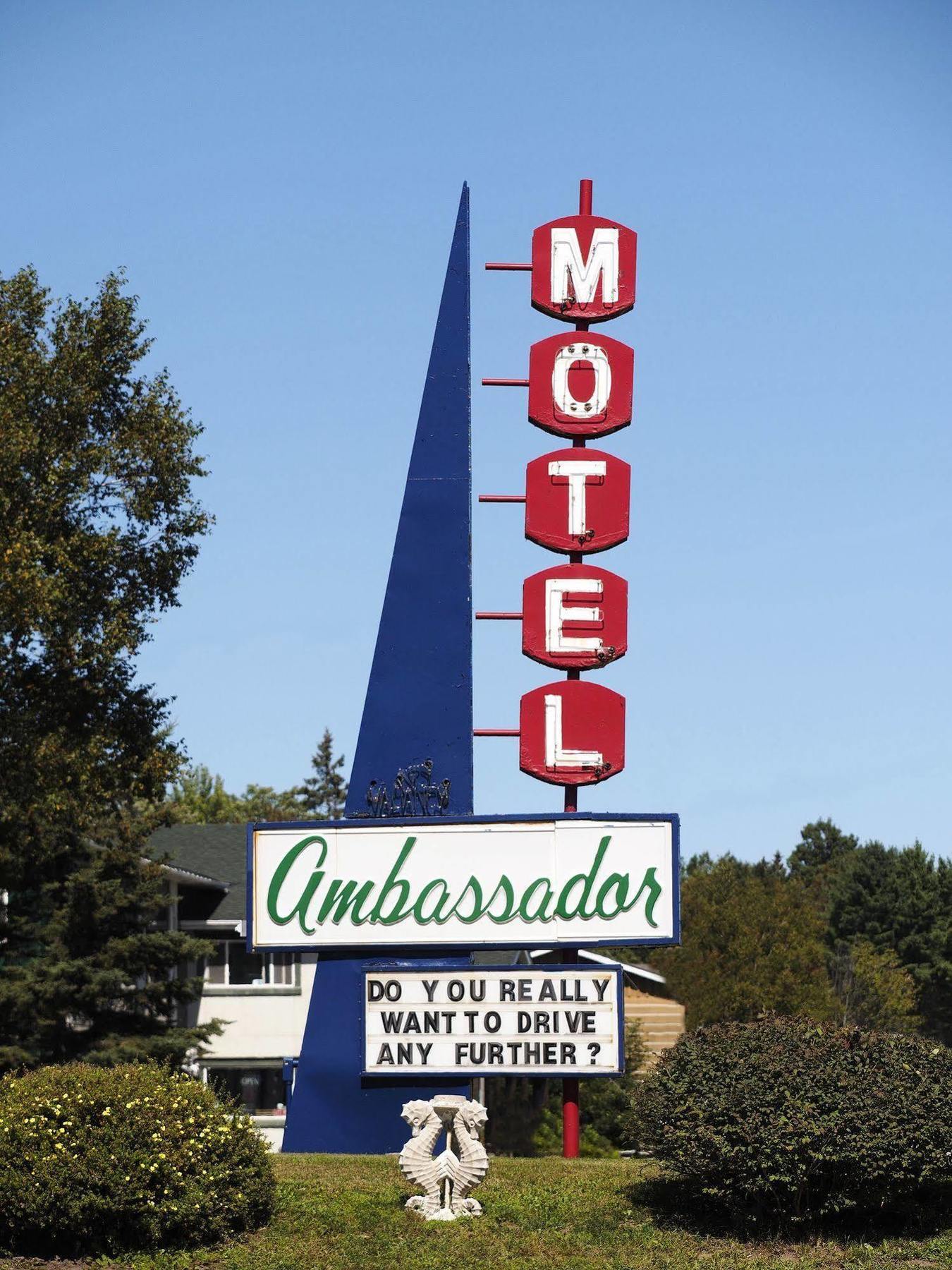 Ambassador Motel Sault Ste. Marie Exterior photo