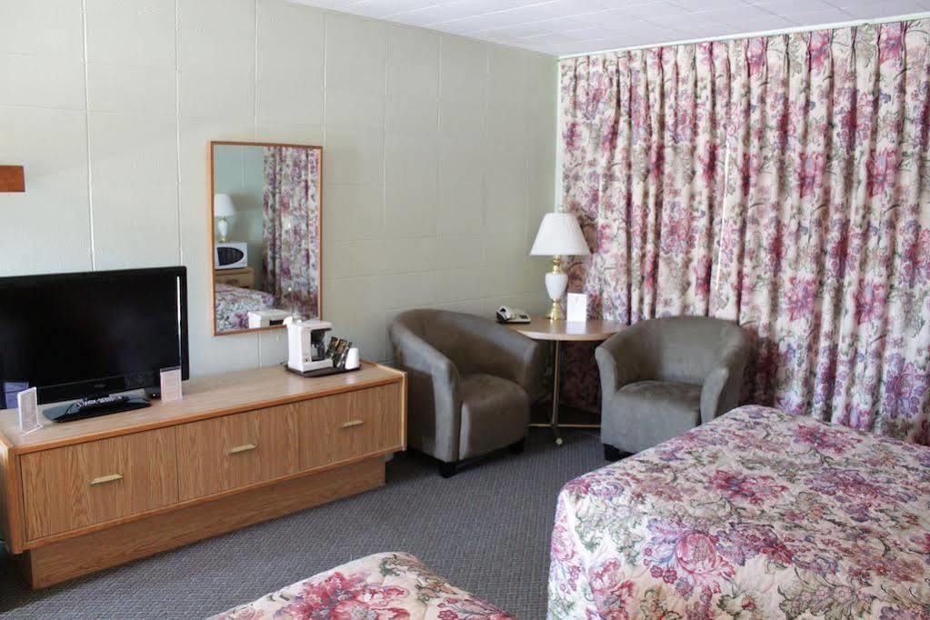 Ambassador Motel Sault Ste. Marie Exterior photo